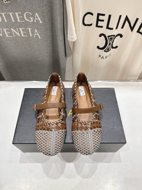 Alaia authentic quality shoes 2025