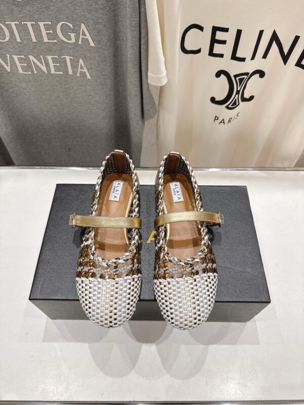 Alaia authentic quality shoes 2025