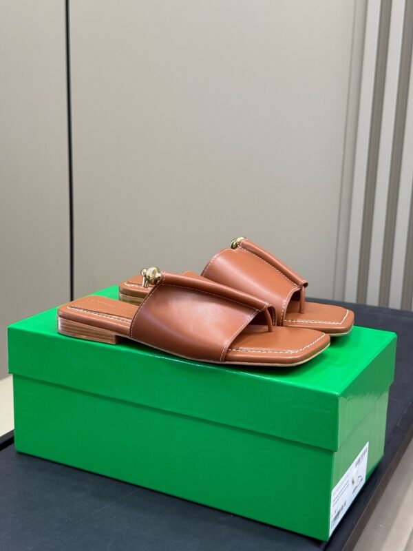 Bottega Veneta authentic quality shoes 2025