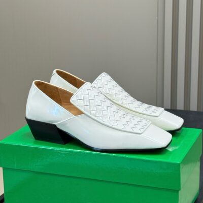 Bottega Veneta authentic quality shoes 2025