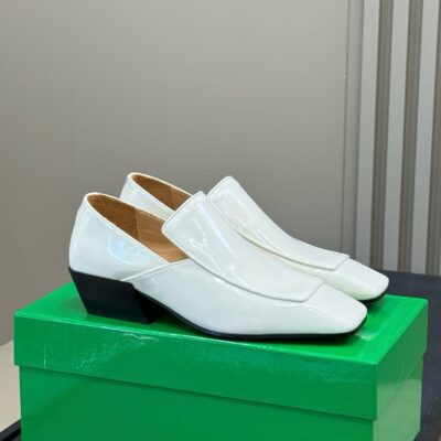 Bottega Veneta authentic quality shoes 2025