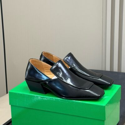 Bottega Veneta authentic quality shoes 2025