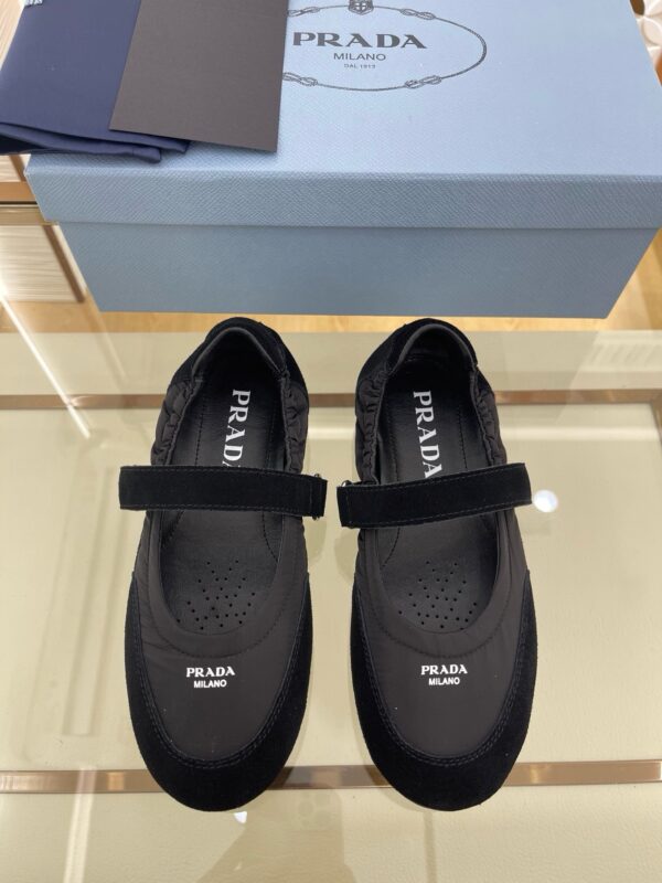 Prada authentic quality shoes 2025