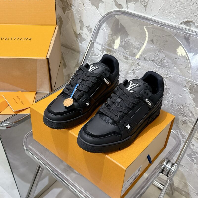Louis Vuitton trainers 20 pics authentic quality 2025