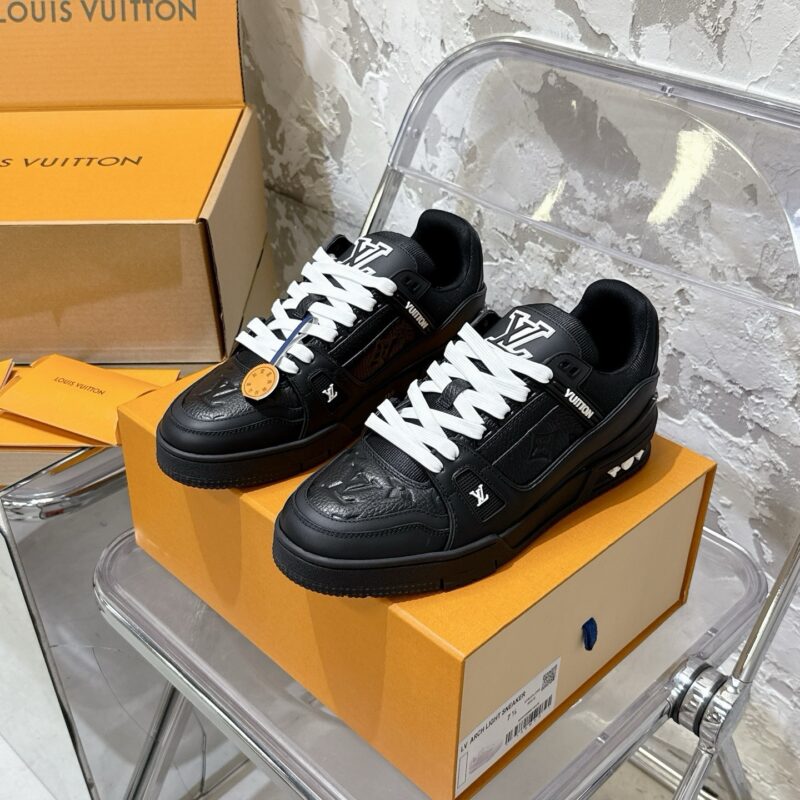 Louis Vuitton trainers 20 pics authentic quality 2025