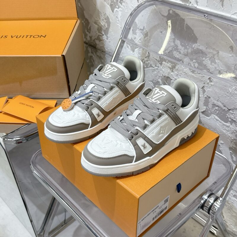 Louis Vuitton trainers 20 pics authentic quality 2025