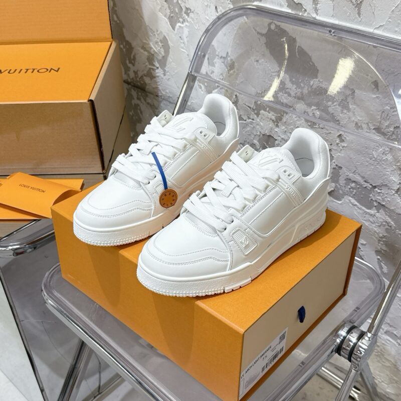 Louis Vuitton trainers 20 pics authentic quality 2025
