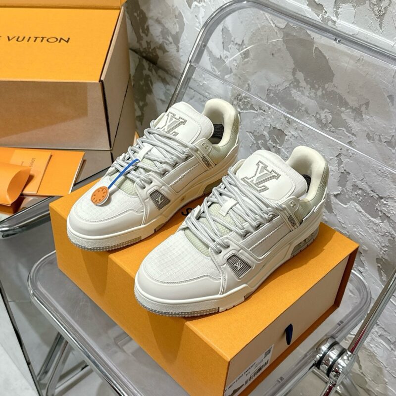 Louis Vuitton trainers 20 pics authentic quality 2025