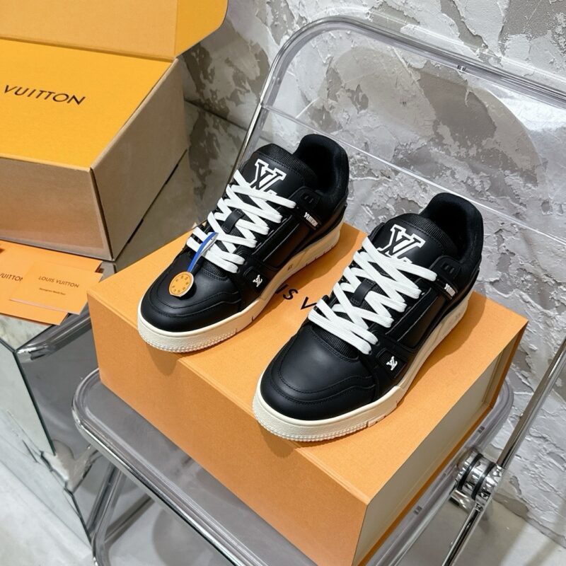 Louis Vuitton trainers 20 pics authentic quality 2025