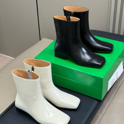 Bottega Veneta authentic quality boots 2025