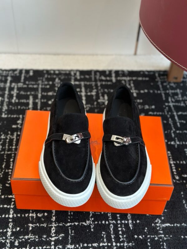 Hermes authentic quality shoes 2025