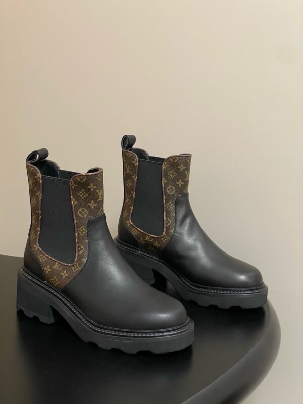 Louis Vuitton authentic quality boots 2025