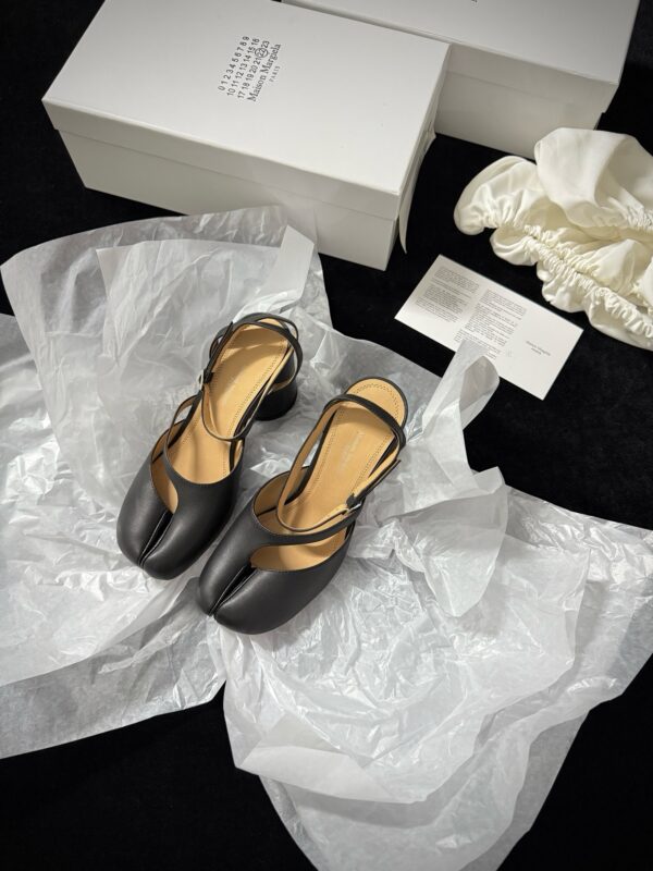 Maison Margiela authentic quality shoes 2025