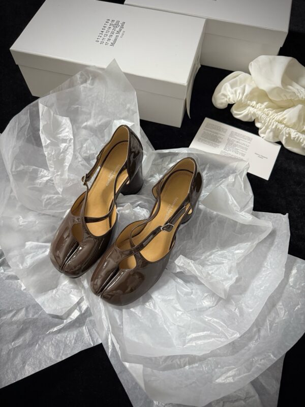 Maison Margiela authentic quality shoes 2025