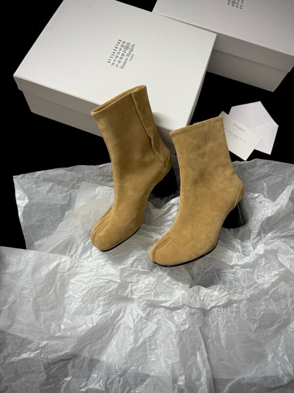 Maison Margiela authentic quality boots 2025