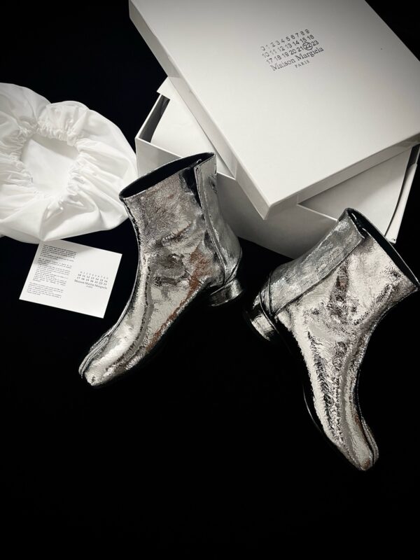 Maison Margiela authentic quality boots 2025