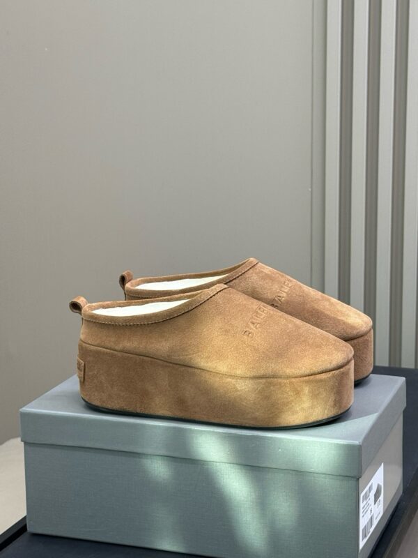 Balenciaga authentic quality shoes 2025