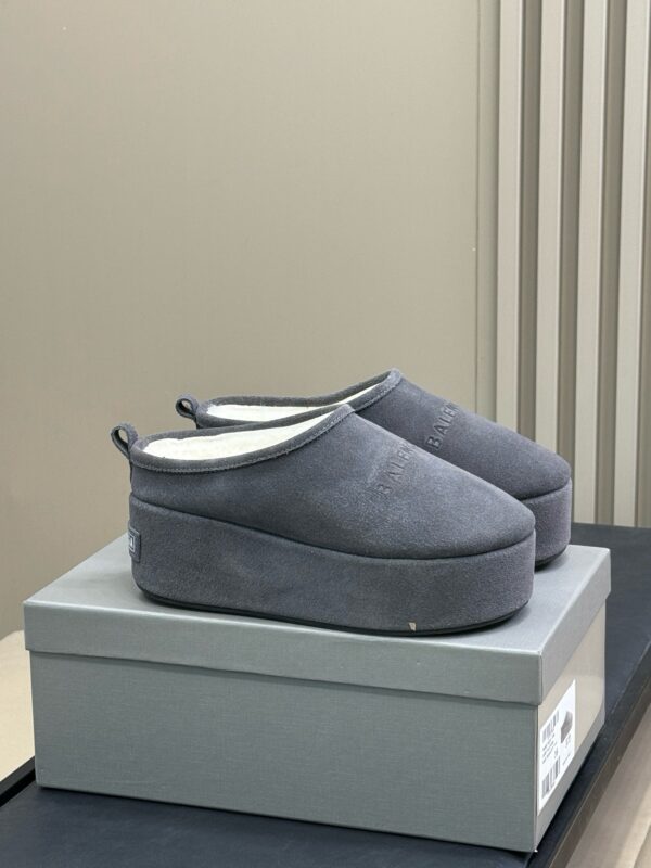 Balenciaga authentic quality shoes 2025