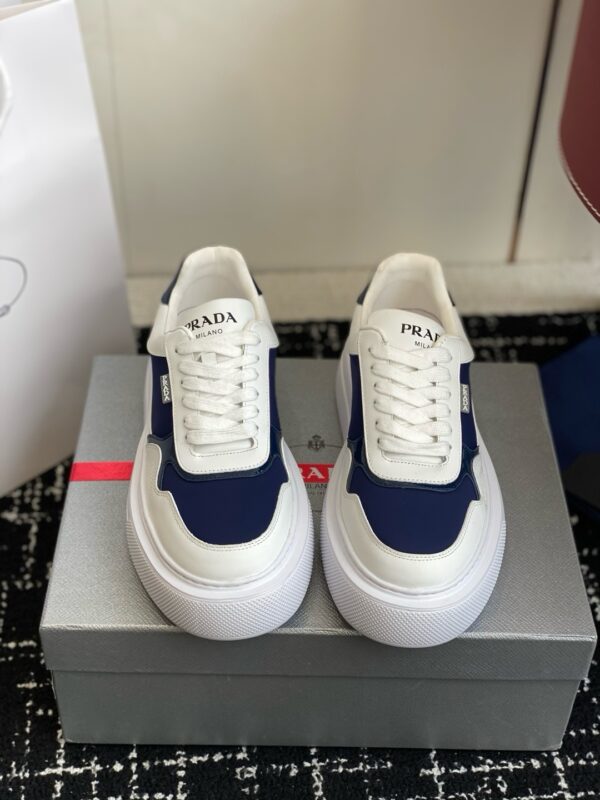 Prada authentic quality sneakers 2025