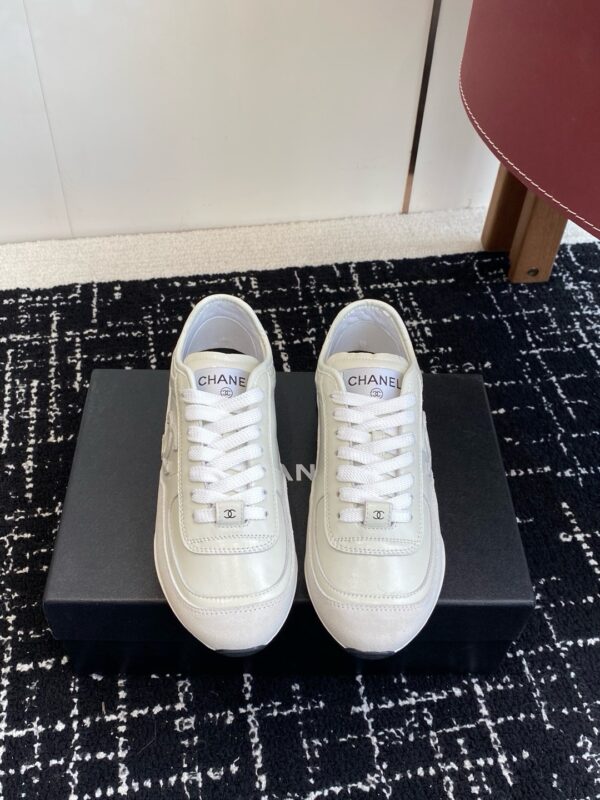 Prada authentic quality sneakers 2025