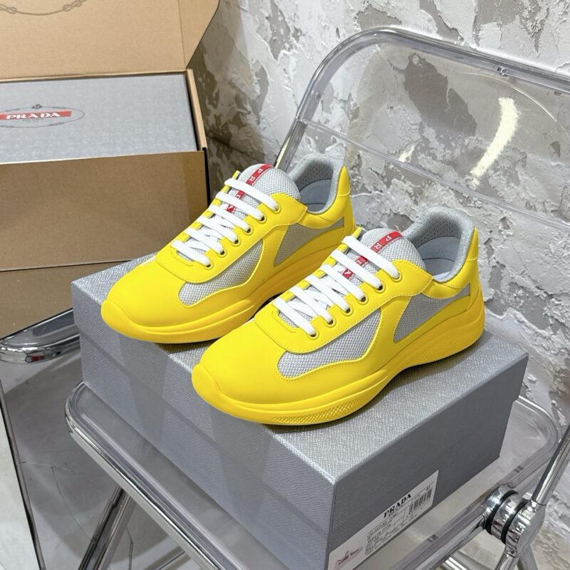 Prada authentic quality sneakers 2025