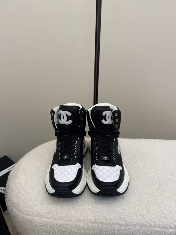 Chanel authentic quality sneakers 2025