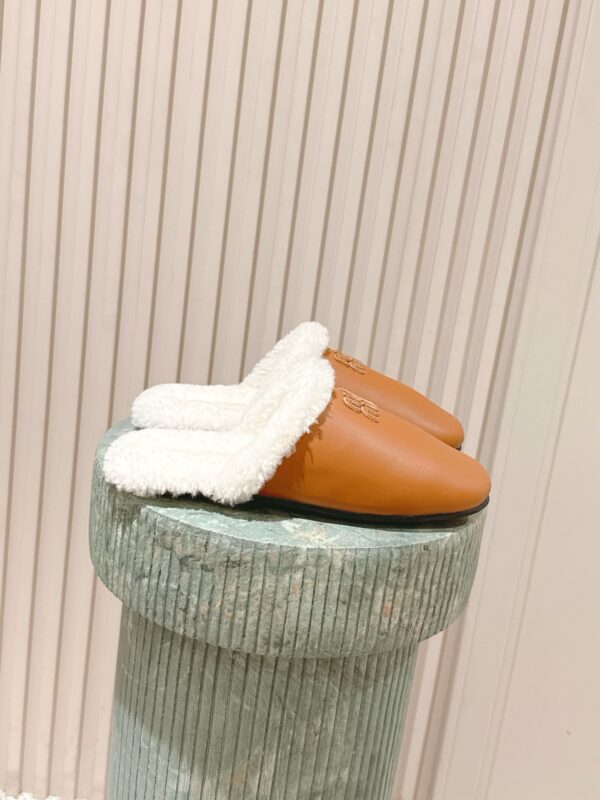 Miu Miu authentic quality shoes 2025