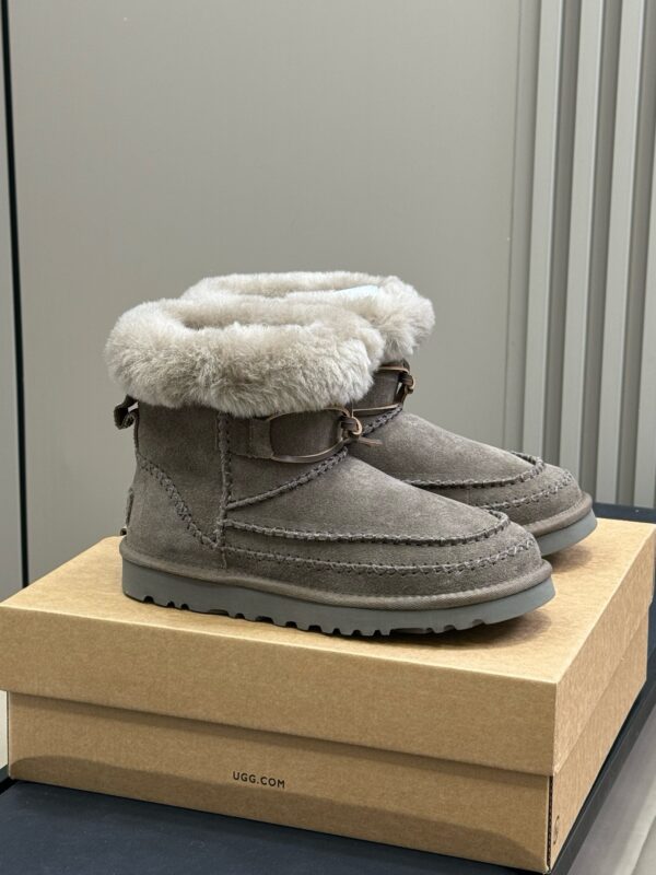 UGG authentic quality boots 2025