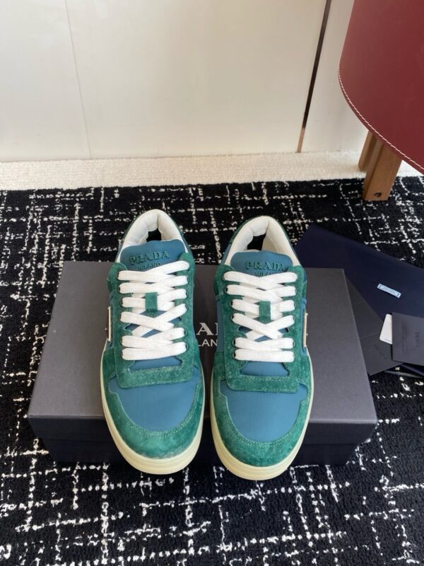 Prada authentic quality sneakers 2025