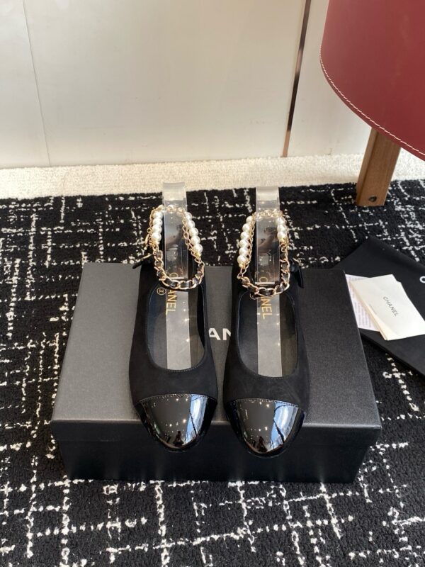 Chanel authentic quality shoes 2025