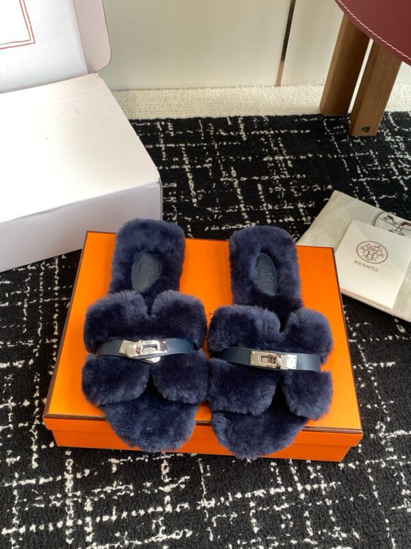 Hermes authentic quality shoes 2025