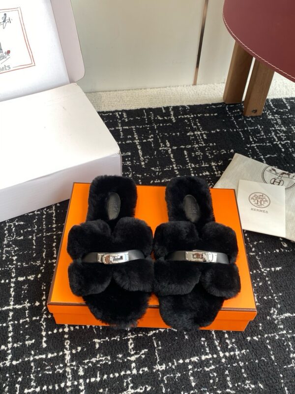 Hermes authentic quality shoes 2025