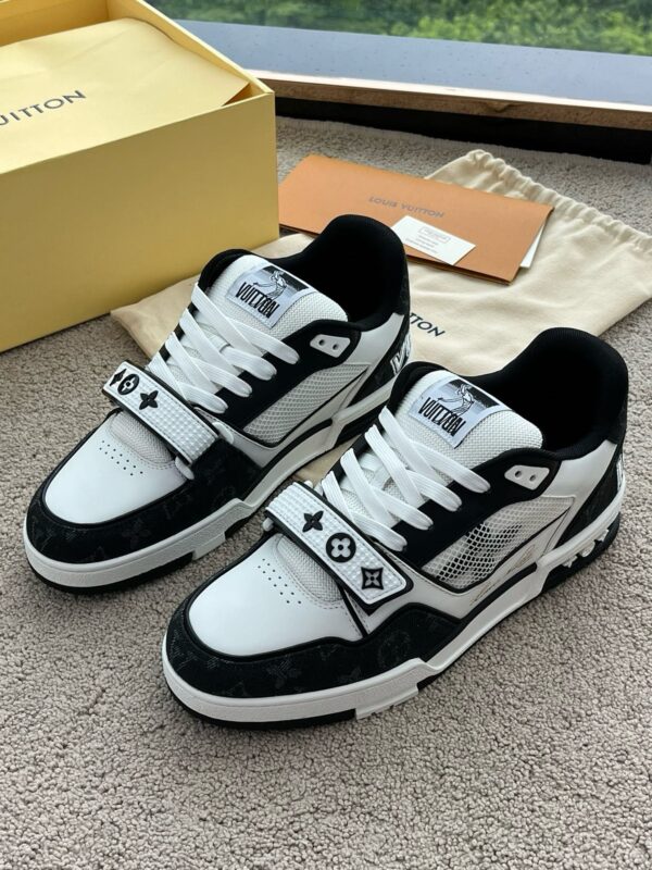 Louis Vuitton authentic quality sneakers 2025