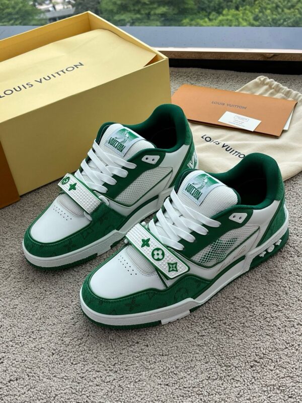 Louis Vuitton authentic quality sneakers 2025