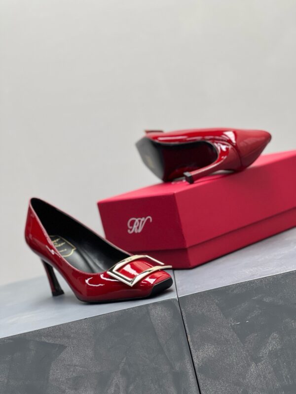 Roger Vivier authentic quality shoes 2025