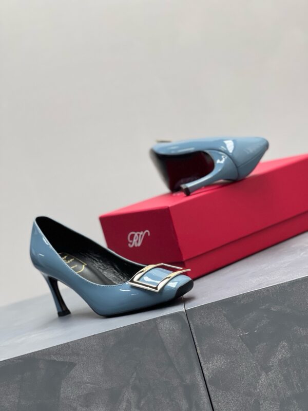 Roger Vivier authentic quality shoes 2025