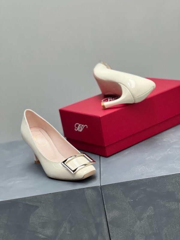 Roger Vivier authentic quality shoes 2025