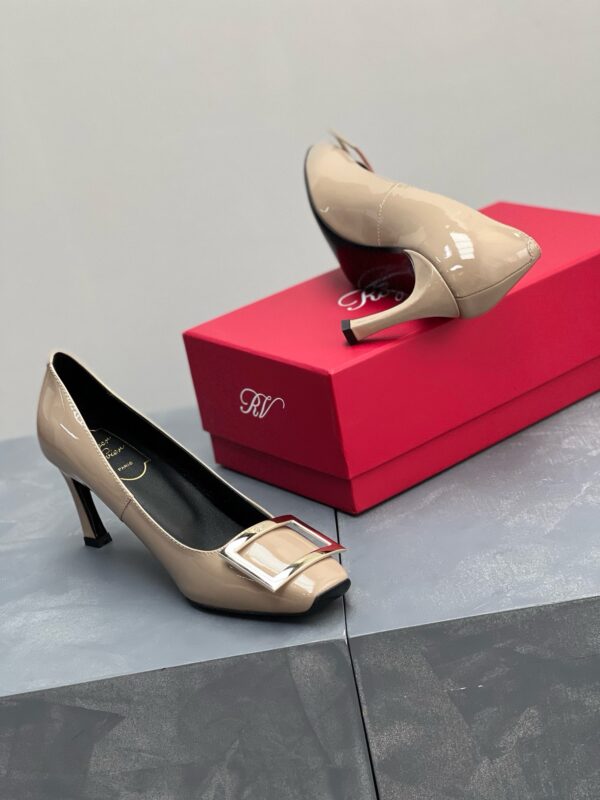 Roger Vivier authentic quality shoes 2025