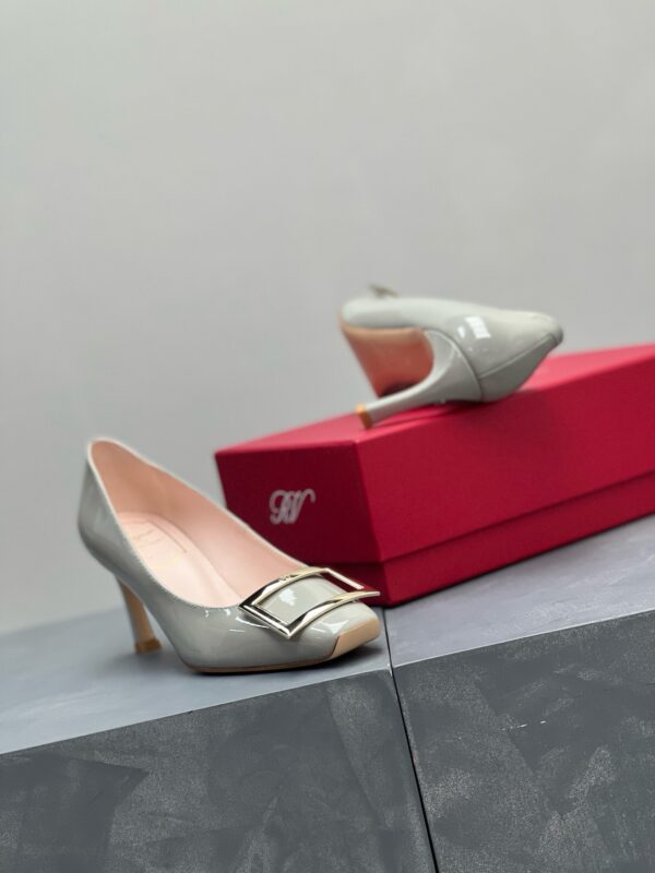 Roger Vivier authentic quality shoes 2025