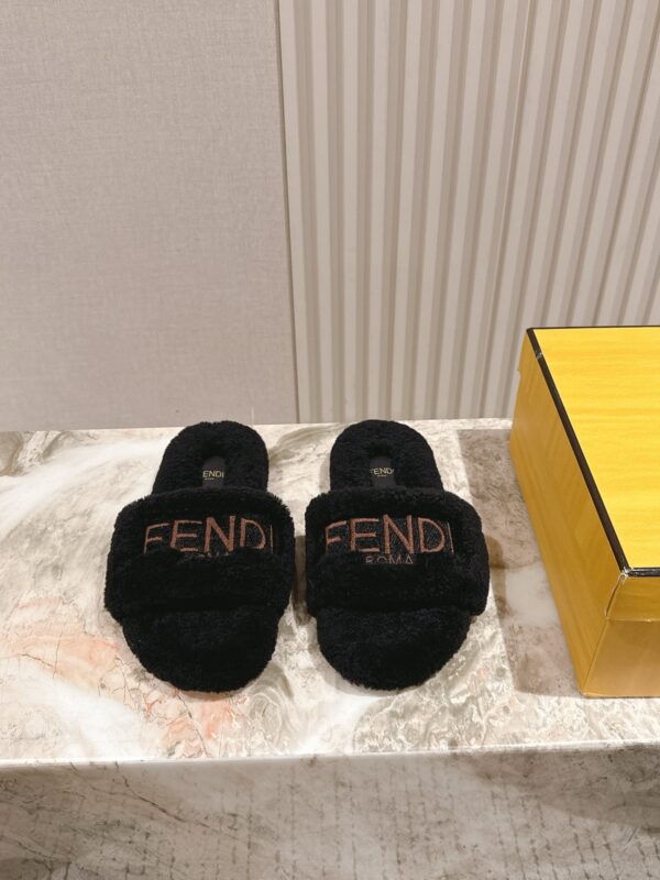 Fendi authentic quality shoes 2025