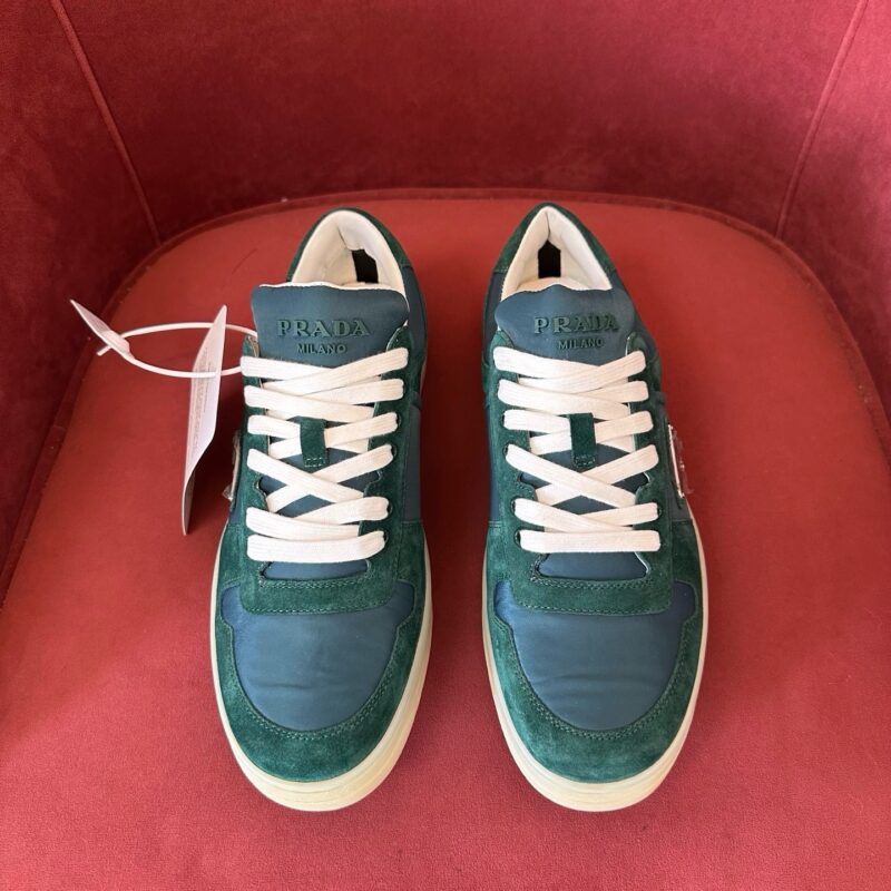 Prada authentic quality sneakers 2025