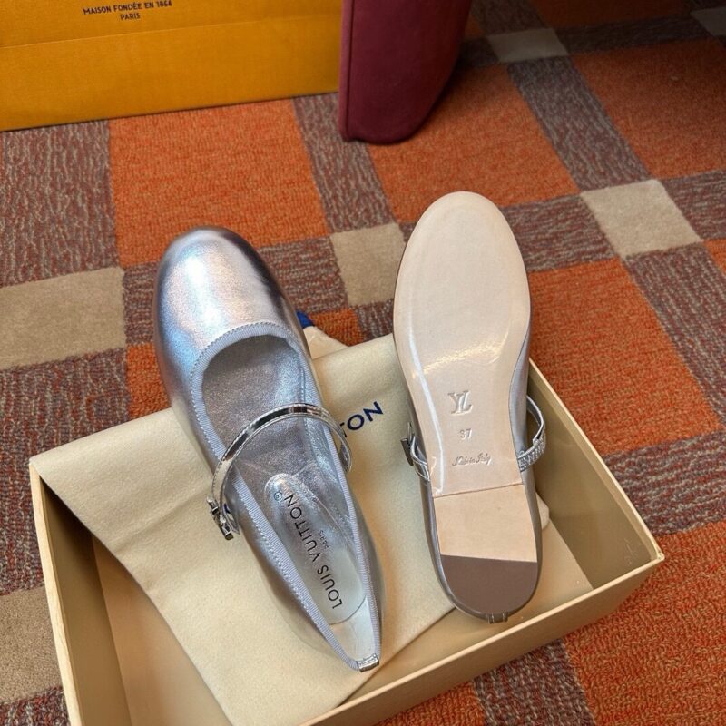 Louis Vuitton authentic quality shoes 2025