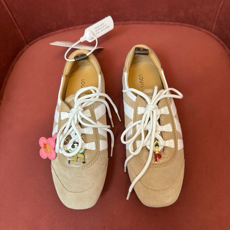 Louis Vuitton authentic quality sneakers 2025