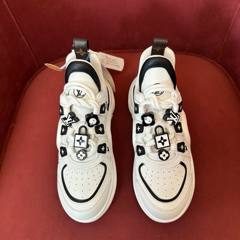 Louis Vuitton authentic quality sneakers 2025