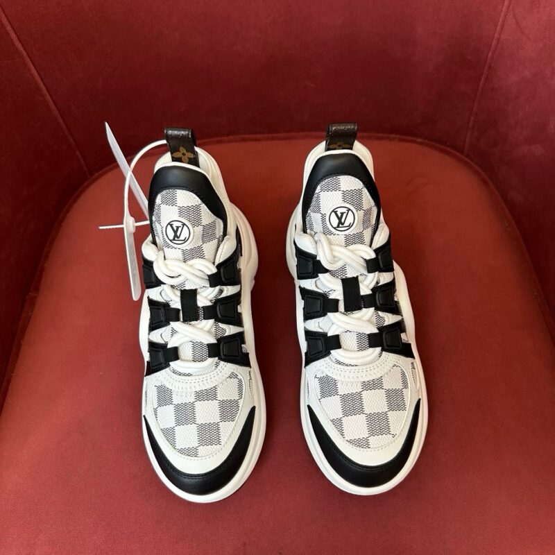 Louis Vuitton authentic quality sneakers 2025