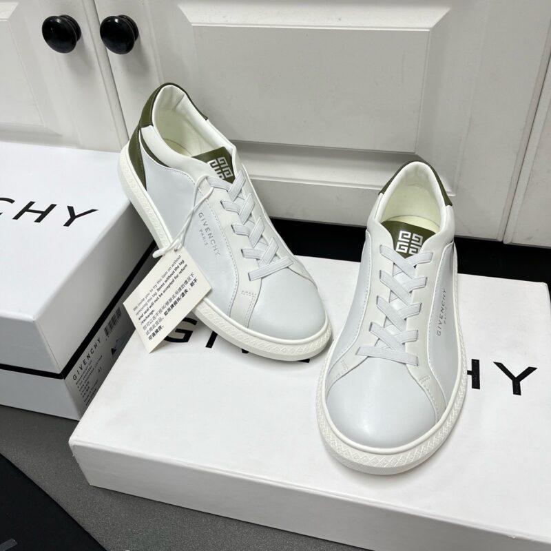 Givenchy authentic quality sneakers 2025