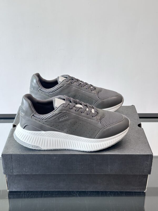 Boss authentic quality sneakers 2025