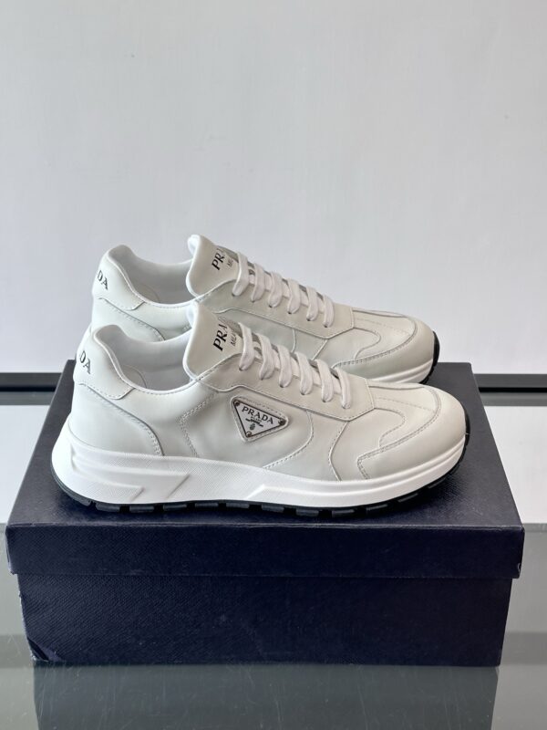 Prada authentic quality sneakers 2025