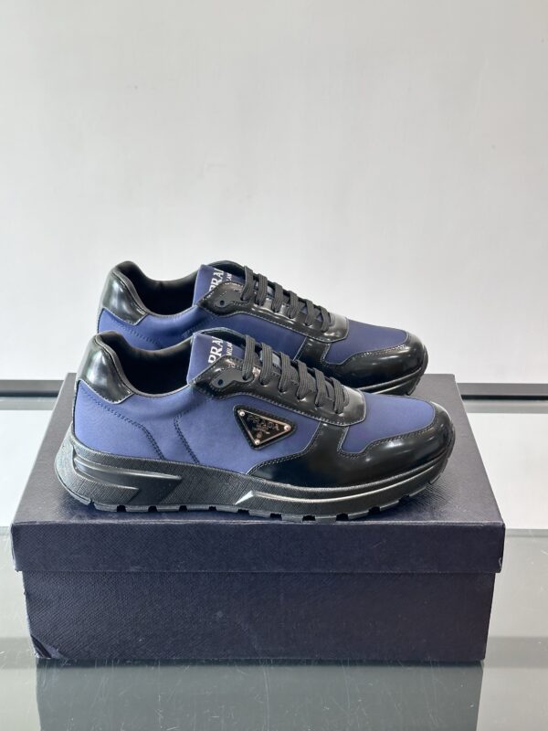 Prada authentic quality sneakers 2025