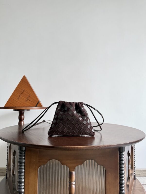 Bottega Veneta bag authentic quality 2025